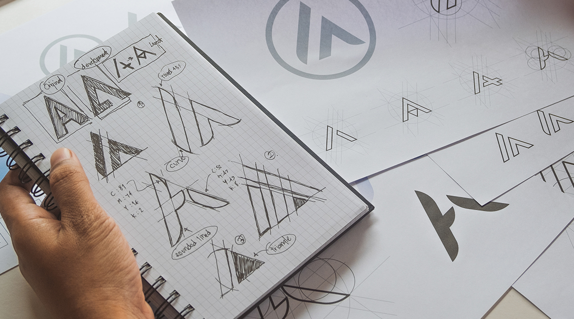 Een perfect logo ontwerpen in vijf stappen